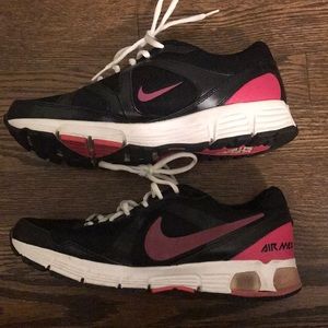 Nike Black and Pink Max Run Lite+ Size 10